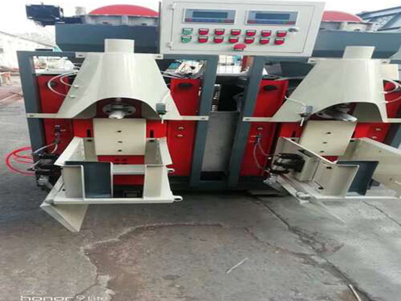 雙嘴無動力氣力推袋包裝機(jī)