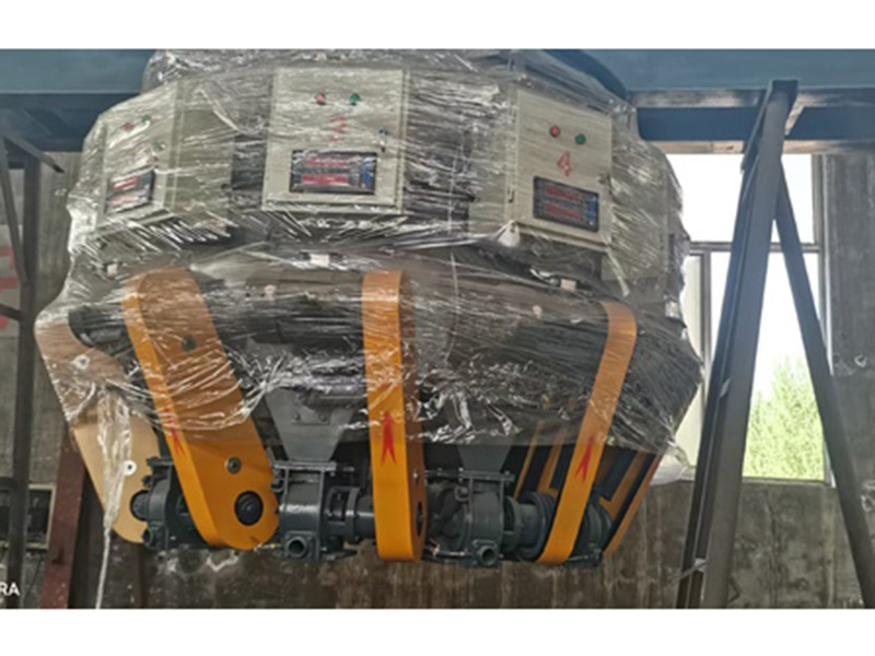 八嘴旋轉包裝機